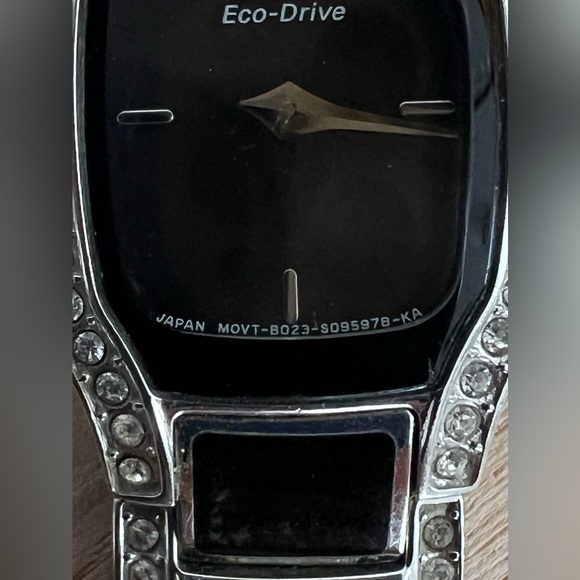 Citizen Eco-Drive Ladies Watch Crystals Black Dial and Bracelet Solar Powered - Picture 7 of 14